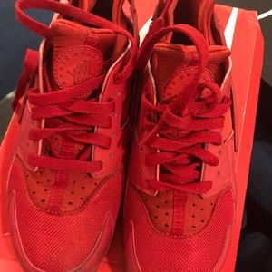 Nike Air Huarache size 9.5